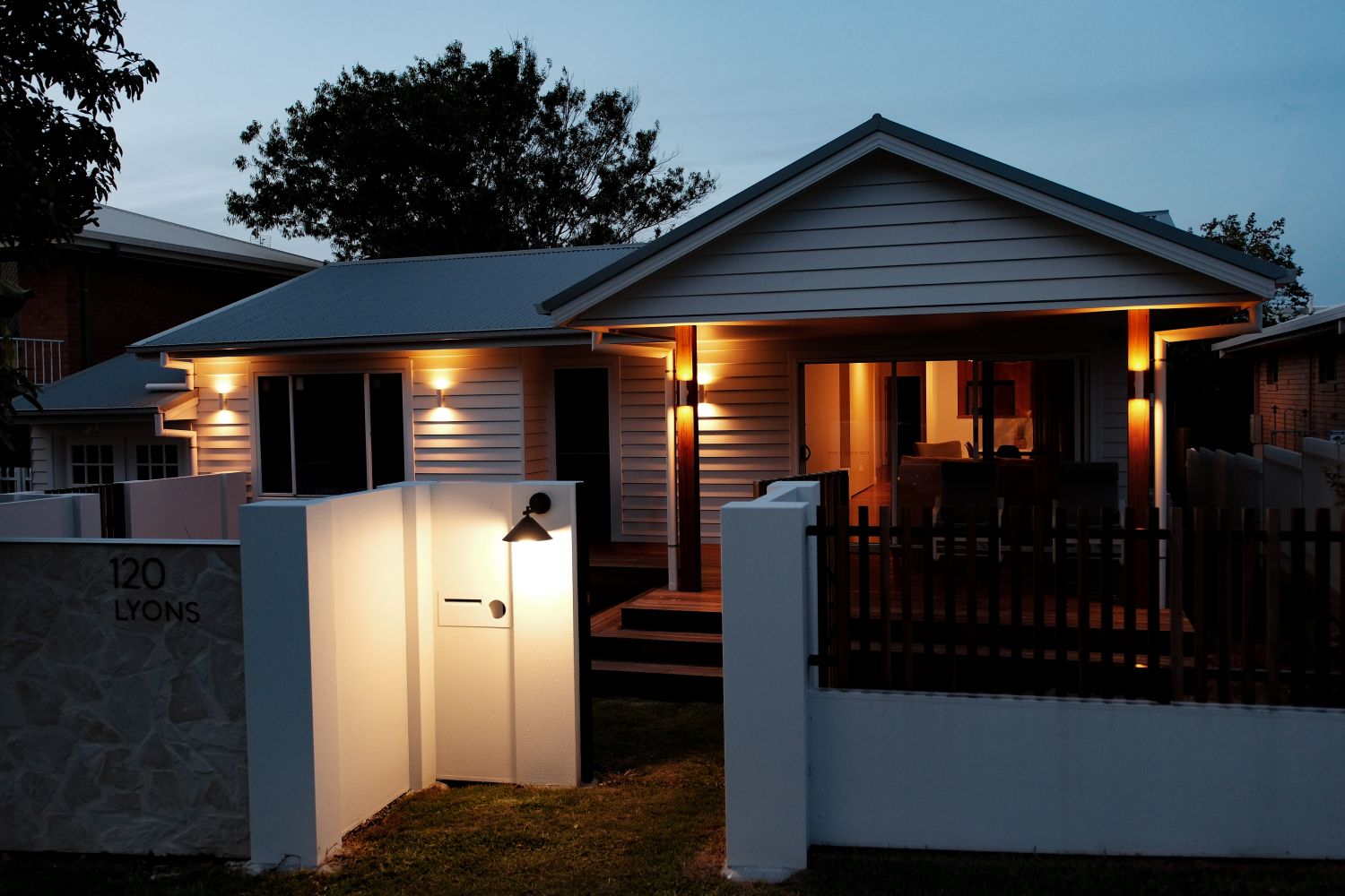 Outdoor Lighting Electrician